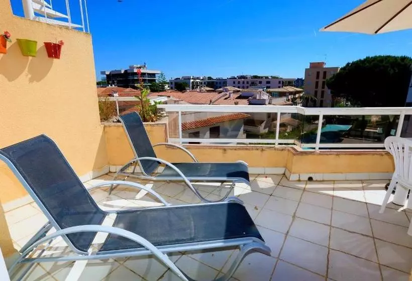 Austral Only Families