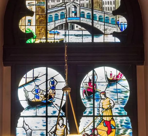 Ever Lisboa City Center Hotel