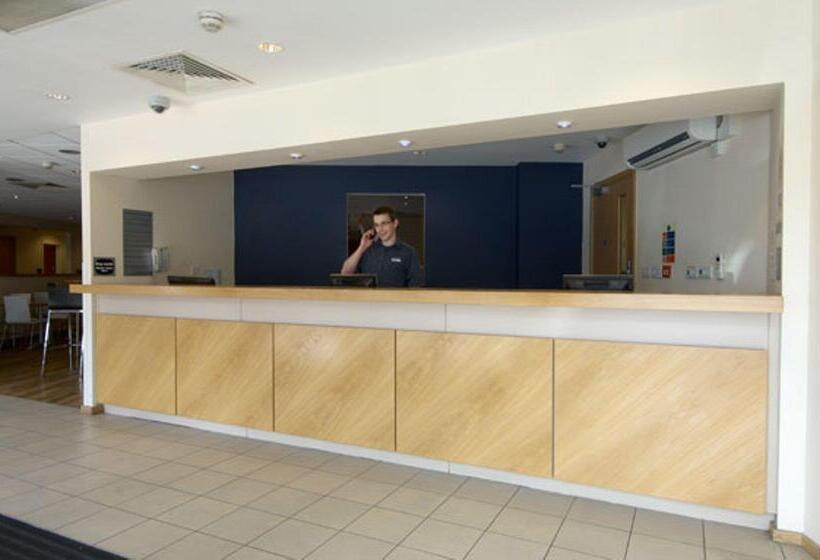 هتل Britannia Edinburgh