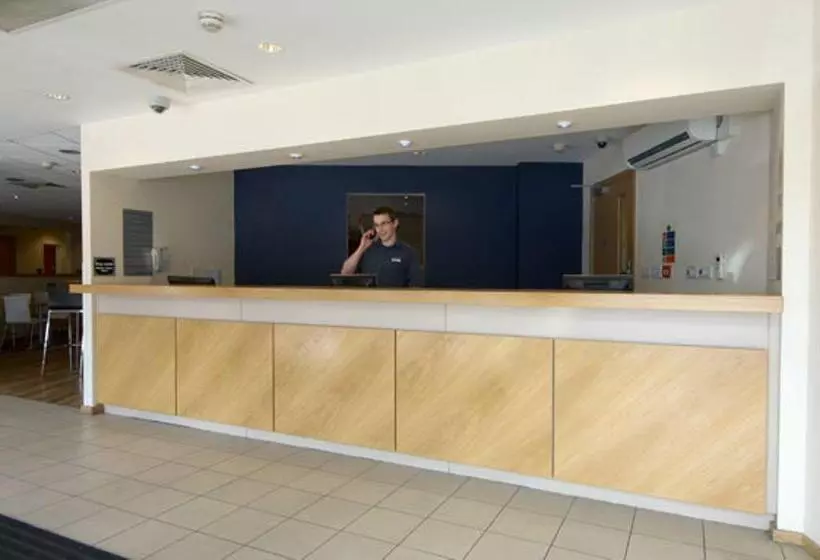 هتل Britannia  Edinburgh