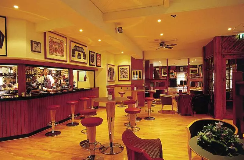 هتل Britannia  Edinburgh