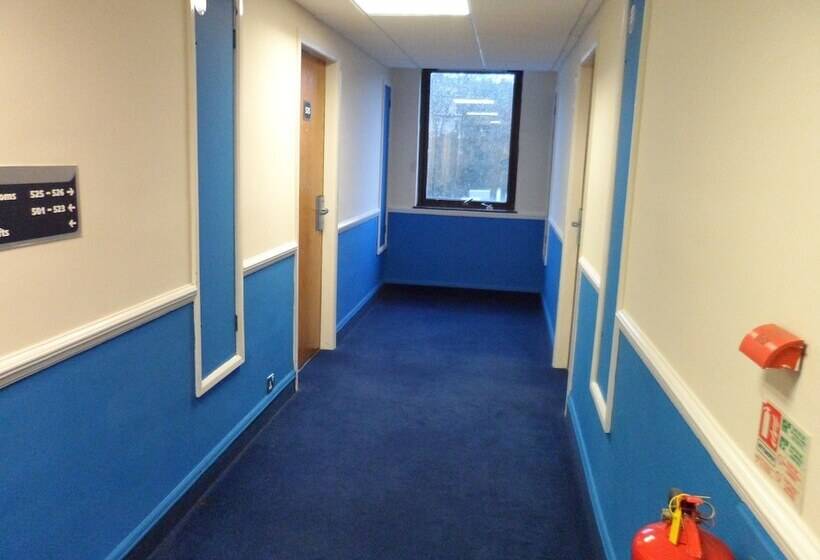 هتل Britannia Edinburgh