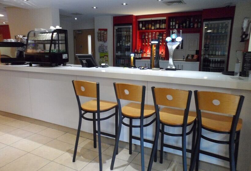 هتل Britannia Edinburgh