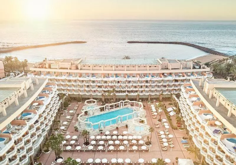 ホテル Cleopatra Palace