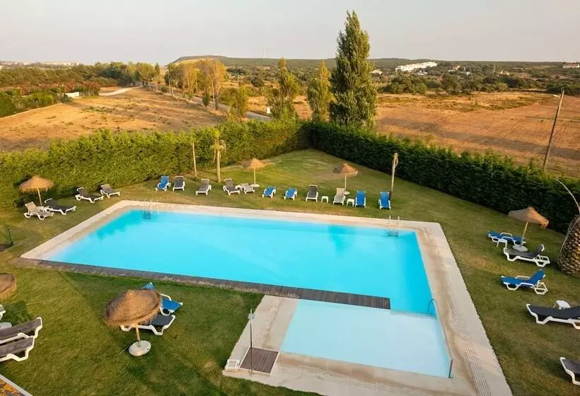 Отель Dos Zimbros