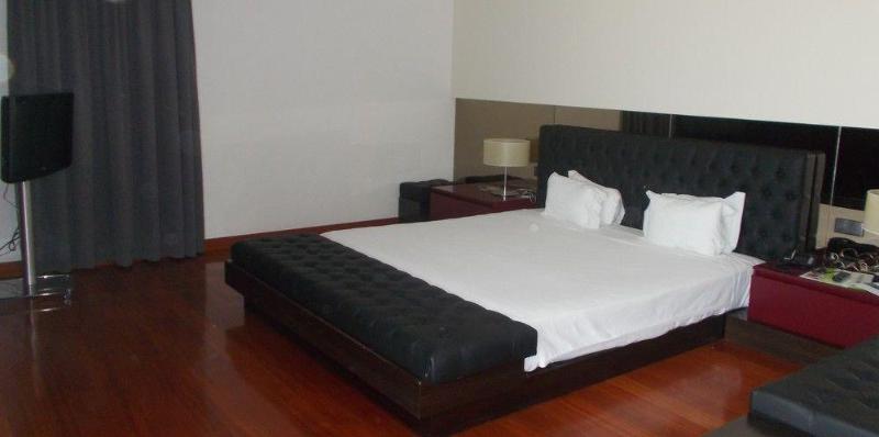 Szálloda Dos Zimbros