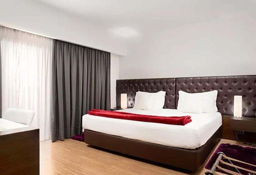 Отель Dos Zimbros