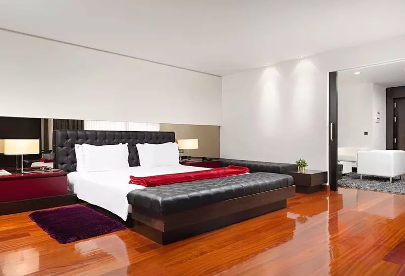 Отель Dos Zimbros