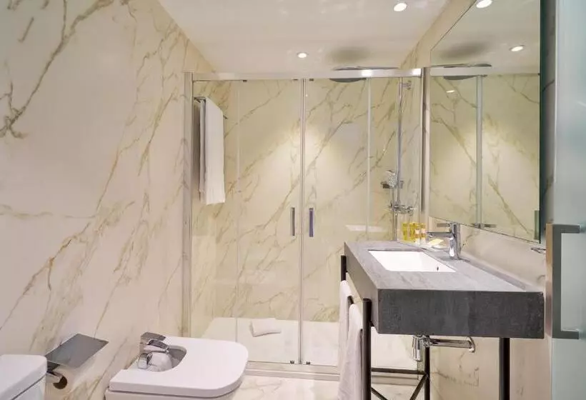 هتل Eurostars Astoria