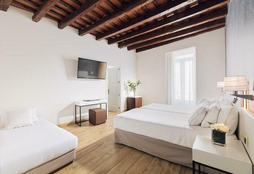 Отель H10 Raco Del Pi