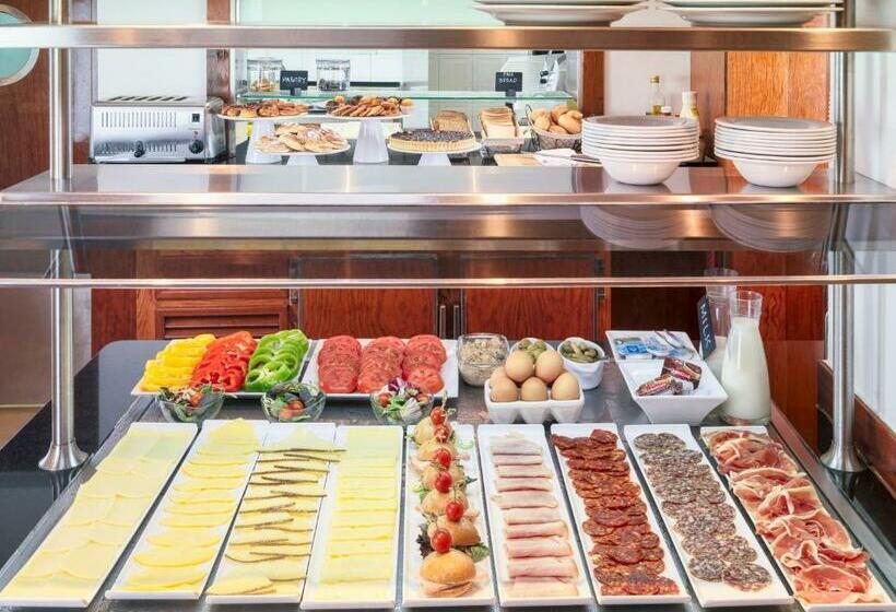 Отель H10 Raco Del Pi