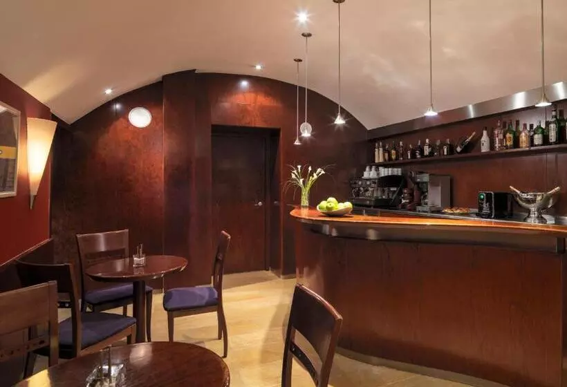 Отель H10 Raco Del Pi