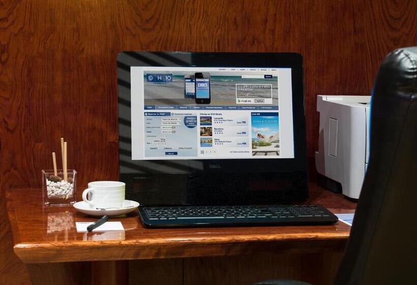 Отель H10 Raco Del Pi