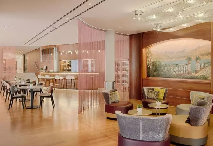 Отель NH Lecco Pontevecchio