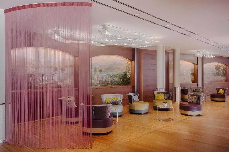 Отель NH Lecco Pontevecchio