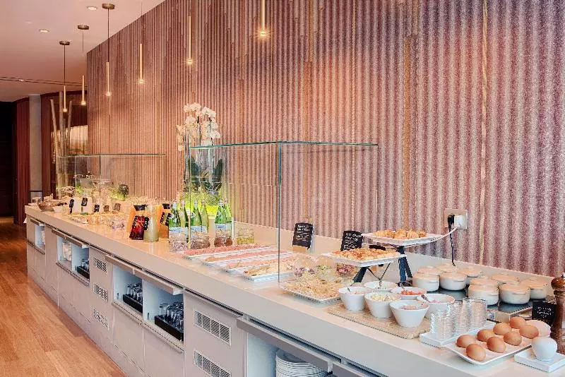 Отель NH Lecco Pontevecchio