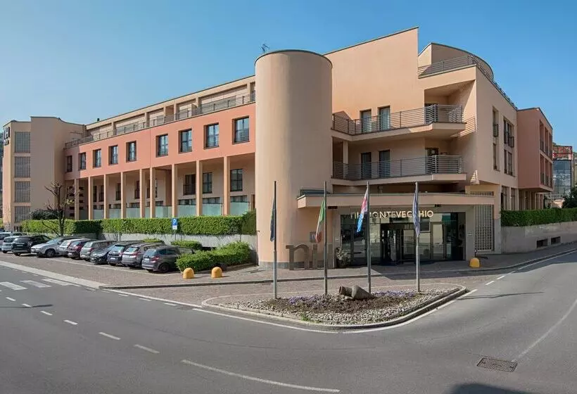 Отель NH Lecco Pontevecchio