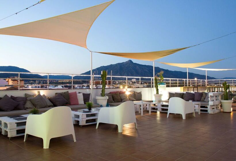 בית מלון כפרי NH San Pedro De Alcántara