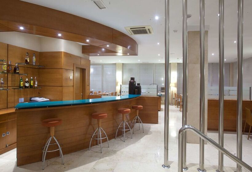 בית מלון כפרי NH San Pedro De Alcántara