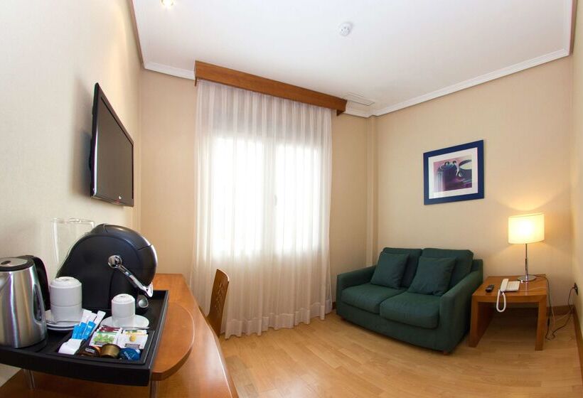 בית מלון כפרי NH San Pedro De Alcántara