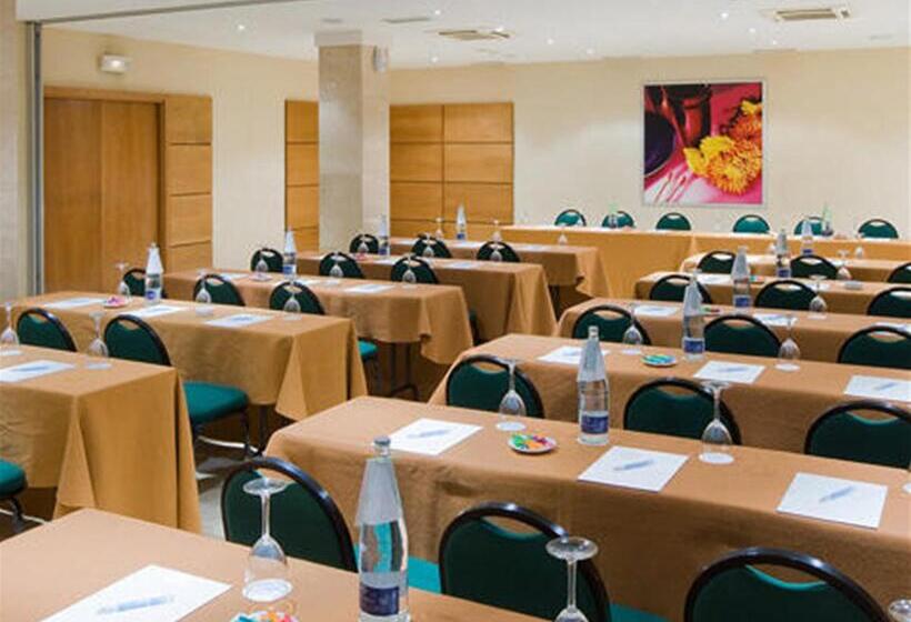 בית מלון כפרי NH San Pedro De Alcántara