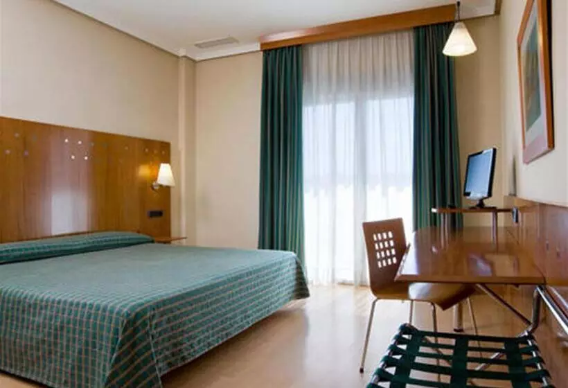 호텔 NH San Pedro De Alcántara