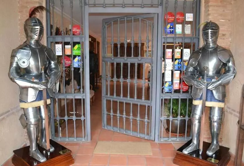 Отель Posada Real Del Pinar