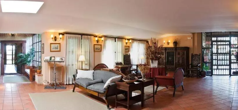 Отель Posada Real Del Pinar