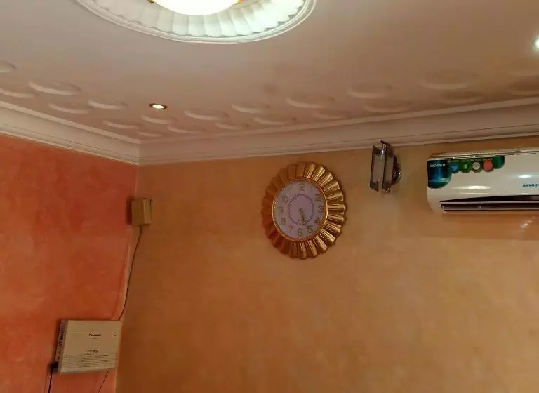 Larrydam Hotel And Suites