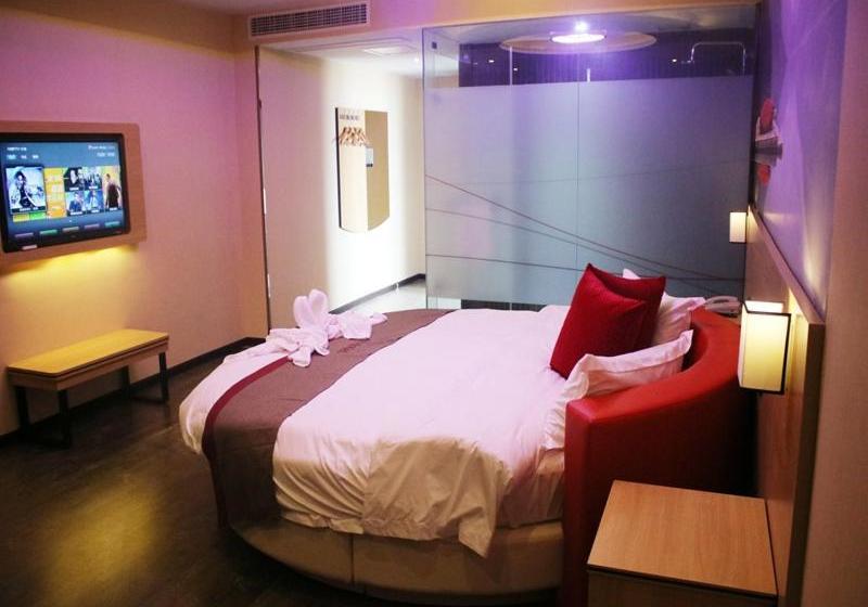 酒店 Thank Inn Plus  Kunming Shuntong International Ginza Avenue Store