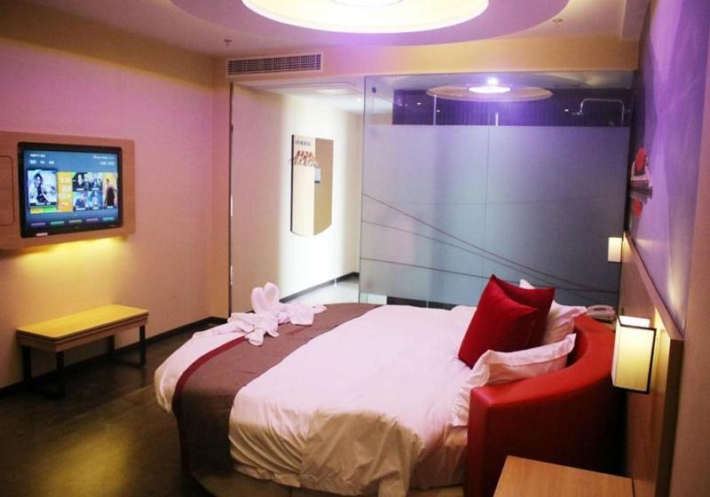 酒店 Thank Inn Plus  Kunming Shuntong International Ginza Avenue Store