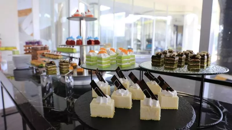 Luminor Hotel Purwokerto By Wh