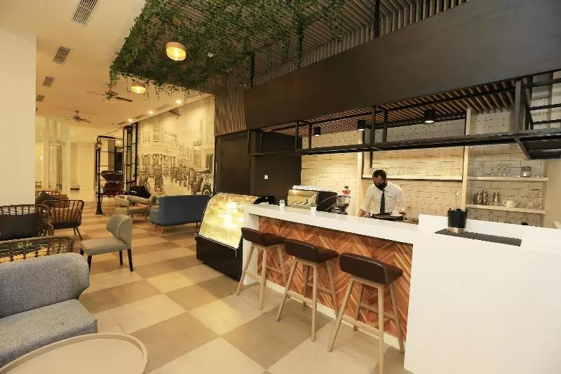 Luminor Hotel Purwokerto By Wh