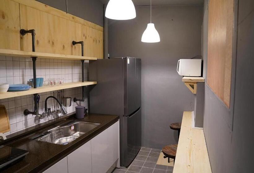 Pensione Apollo Guesthouse