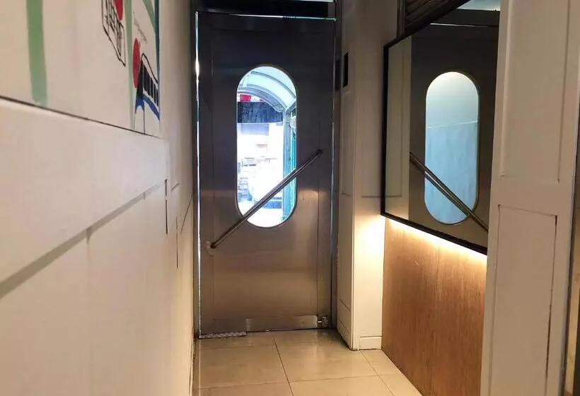 ペンション Apollo Guesthouse