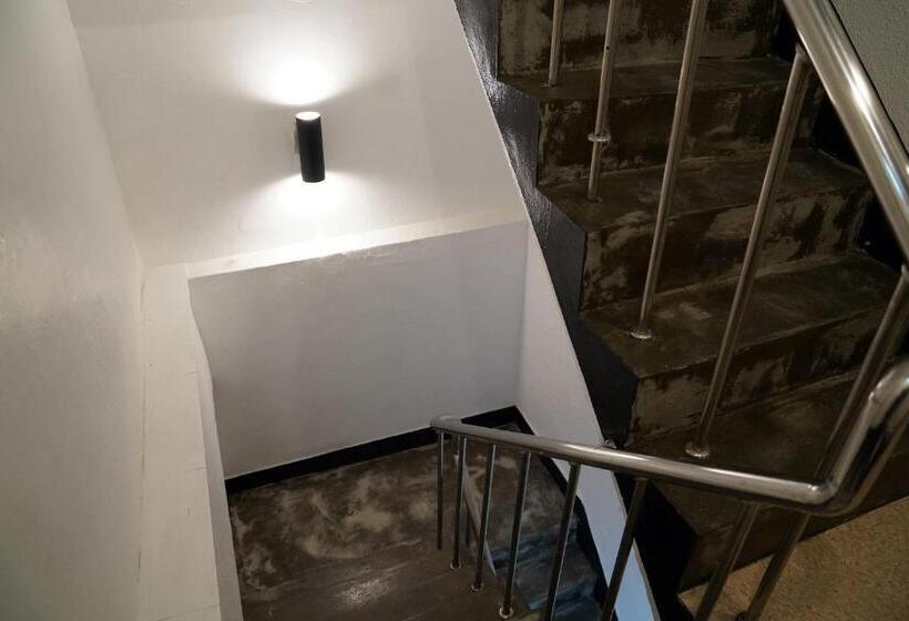 Pensione Apollo Guesthouse