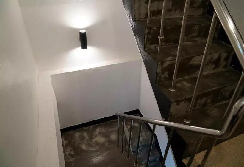 ペンション Apollo Guesthouse