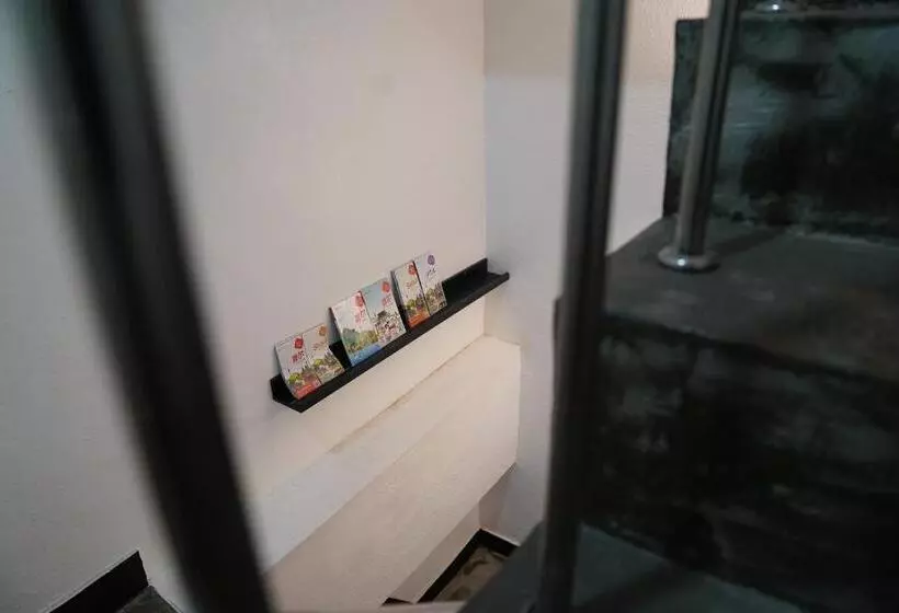 ペンション Apollo Guesthouse