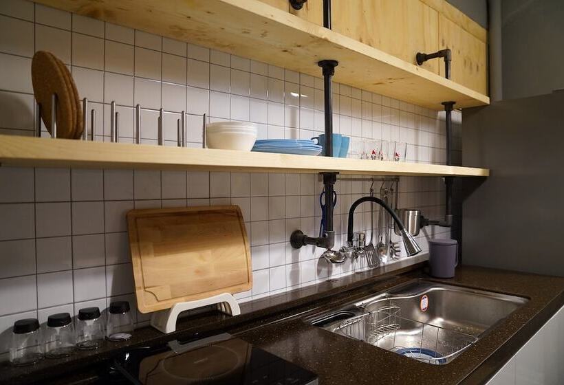 Pensione Apollo Guesthouse