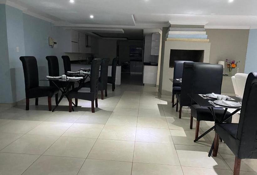 ペンション Esther Palace