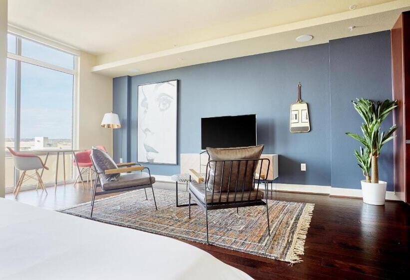 Sonder At The Catherine