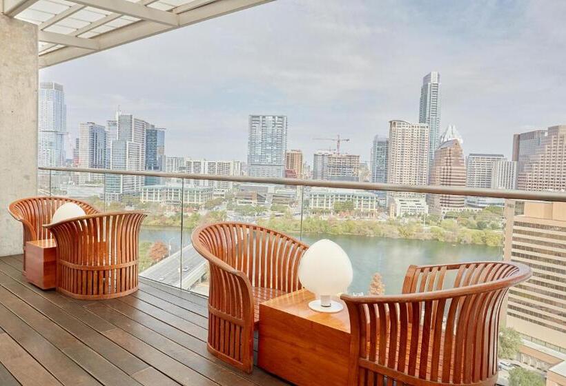 Sonder At The Catherine