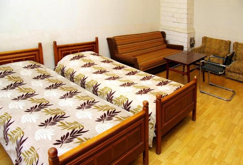 Szálló большая комната