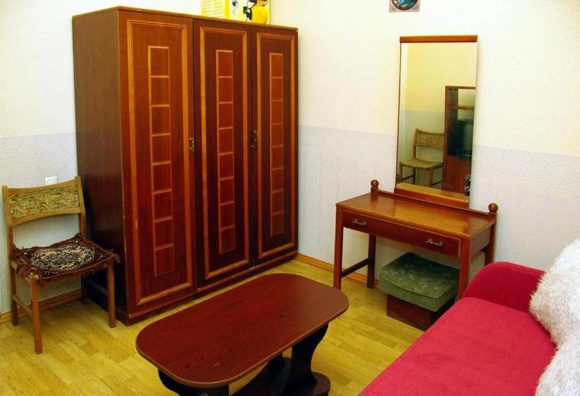 Szálló большая комната