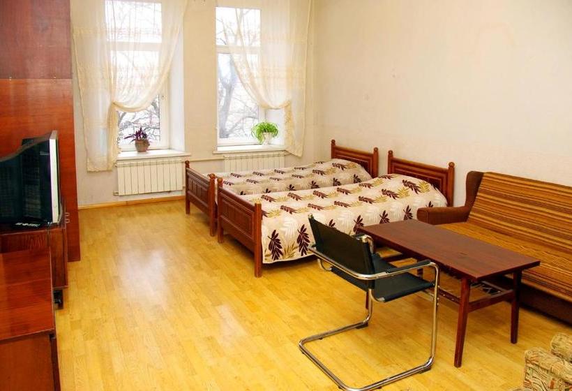 Szálló большая комната