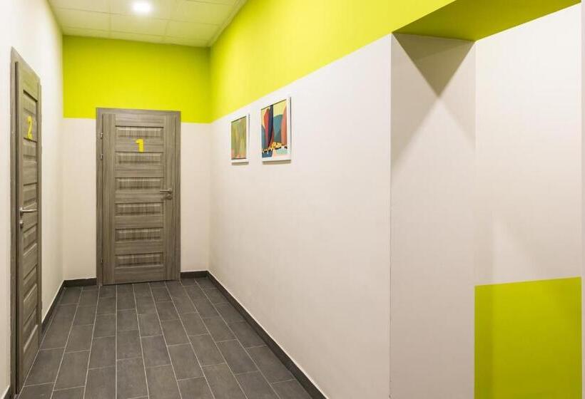 Hostel Art хостел готель адреналін