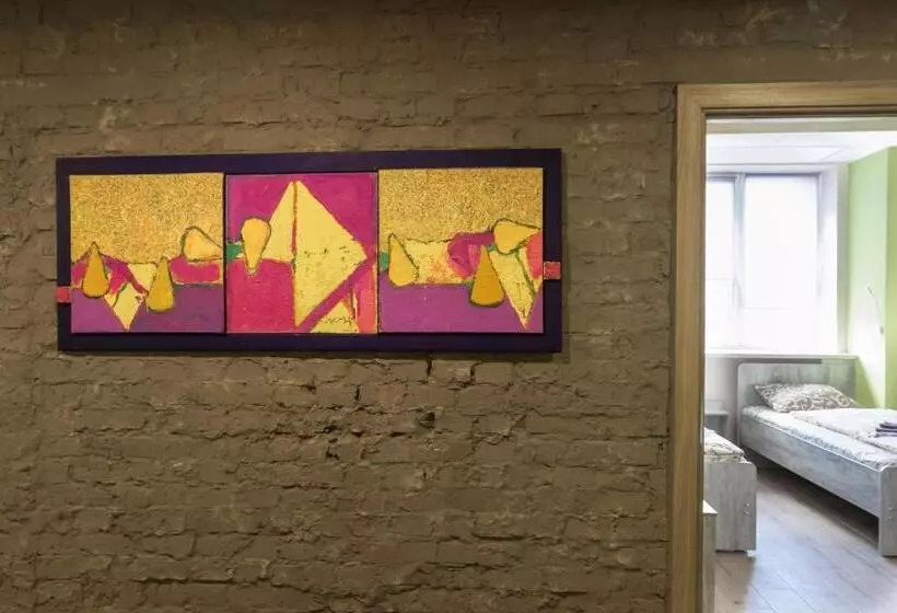 هاستل Art хостел готель адреналін