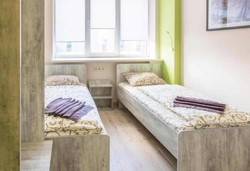 Hostel Art хостел готель адреналін