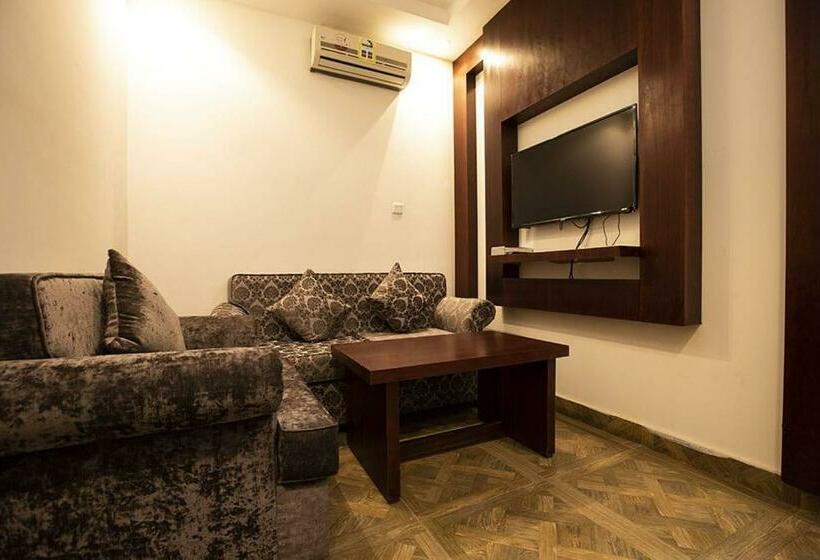 Hotel ال متعب سويتس القصيم