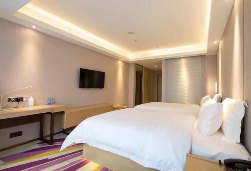 Lavande Hotel Qijiang High Speed Railway Station